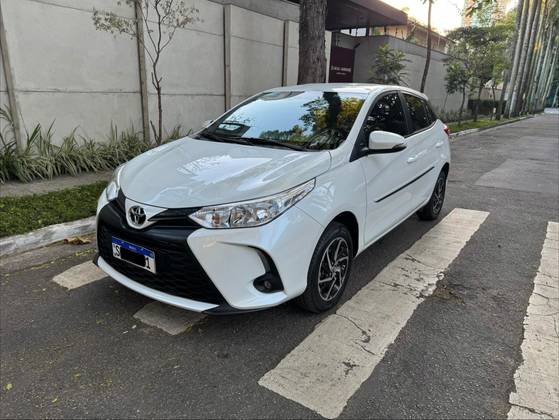TOYOTA YARIS 1.5 16V FLEX XL MULTIDRIVE TOYOTA YARIS 1.5 16V FLEX XL MULTIDRIVE